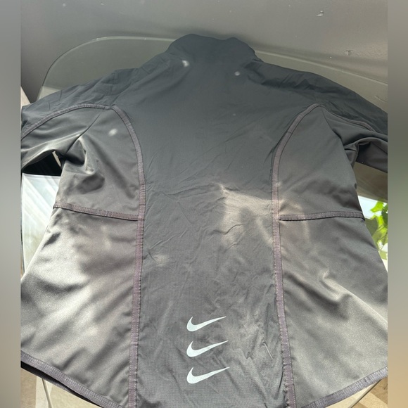 Nike Storm- FIT Running Jacket *NEW WITH TAGS - Picture 4 of 7